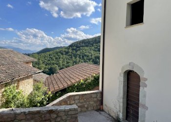 Bilocale Sellano-Piaggia, Sellano - foto 1