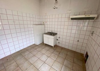 cucina - Villa piazza Santa Maria di Viurso, 1, Carmagnola - foto 6