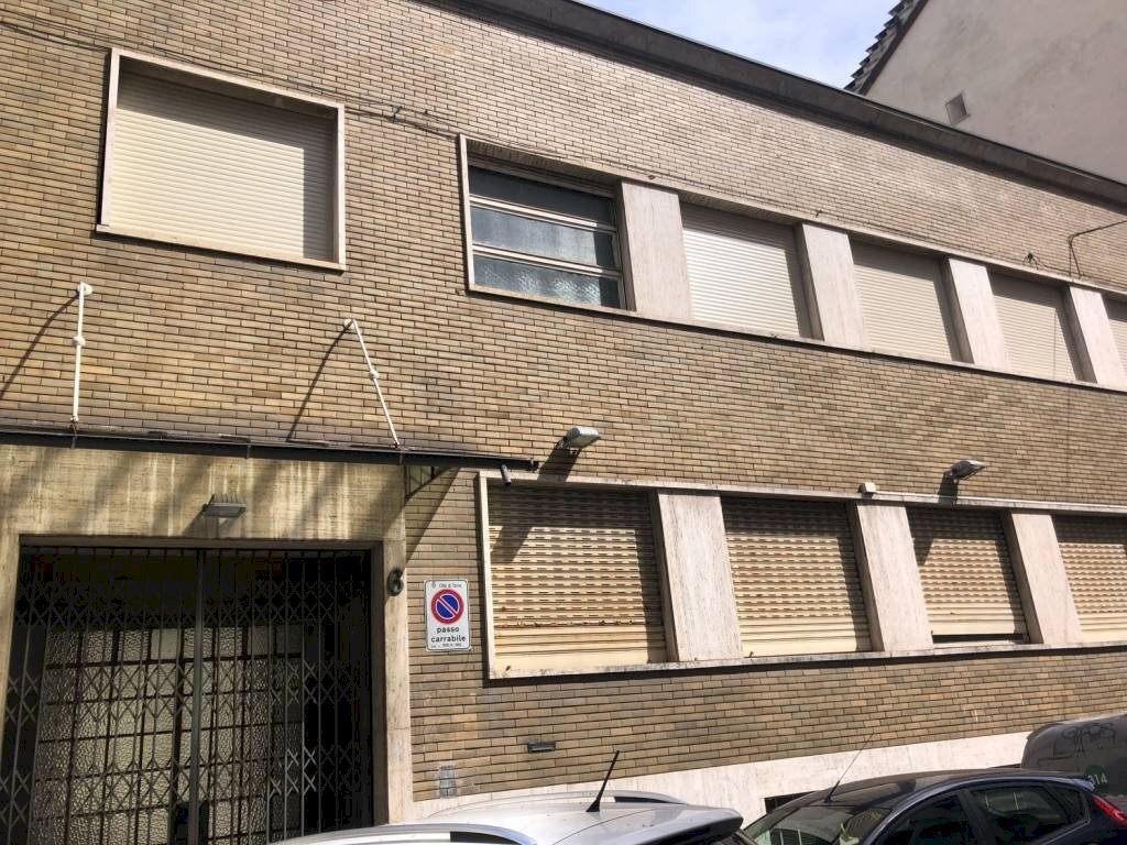 Facciata - Office via Macerata, 6, Torino (neighborhood Borgo Vittoria) - photo 3