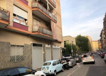 Facciata - Negozio Poggio, 34, Torino - foto 7