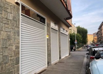 Facciata - Negozio Poggio, 34, Torino - foto 5