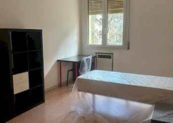 Camera da letto - Appartamento via Giacomo Ciamician, Bologna (zona San Donato) - foto 8