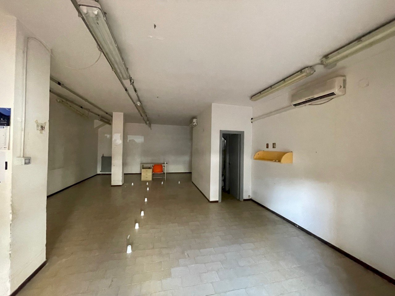 2.jpg - Locale Commerciale Via W. I. Uljanow Detto Lenin 47, Corciano - foto 3