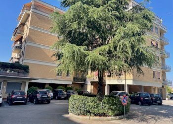 8.jpg - Locale Commerciale Via W. I. Uljanow Detto Lenin 47, Corciano - foto 1