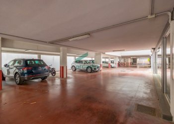 garage - Quadrilocale Via Rosario Livatino 97, Bari - foto 25