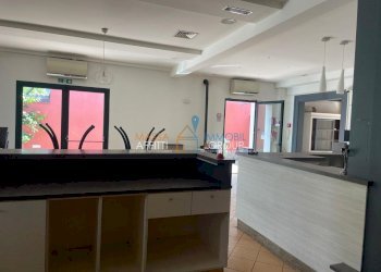 WhatsApp Image 2024-07-04 at 17.41.17 (15).jpeg - Locale Commerciale Via Democrazia 64, Massa - foto 23