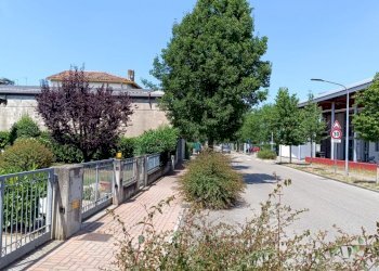 Capannone Conselice - foto 1