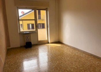 Camera da letto - Trilocale via Paolo Braccini, 50, Ciriè - foto 9