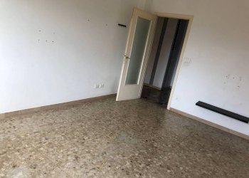 Camera da letto - Trilocale via Paolo Braccini, 50, Ciriè - foto 13