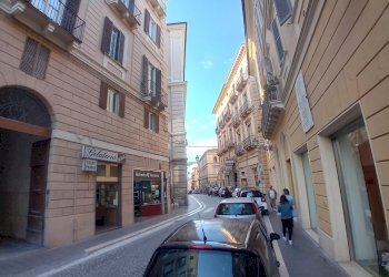 viste - Locale Commerciale corso marruccino 47, Chieti - foto 15