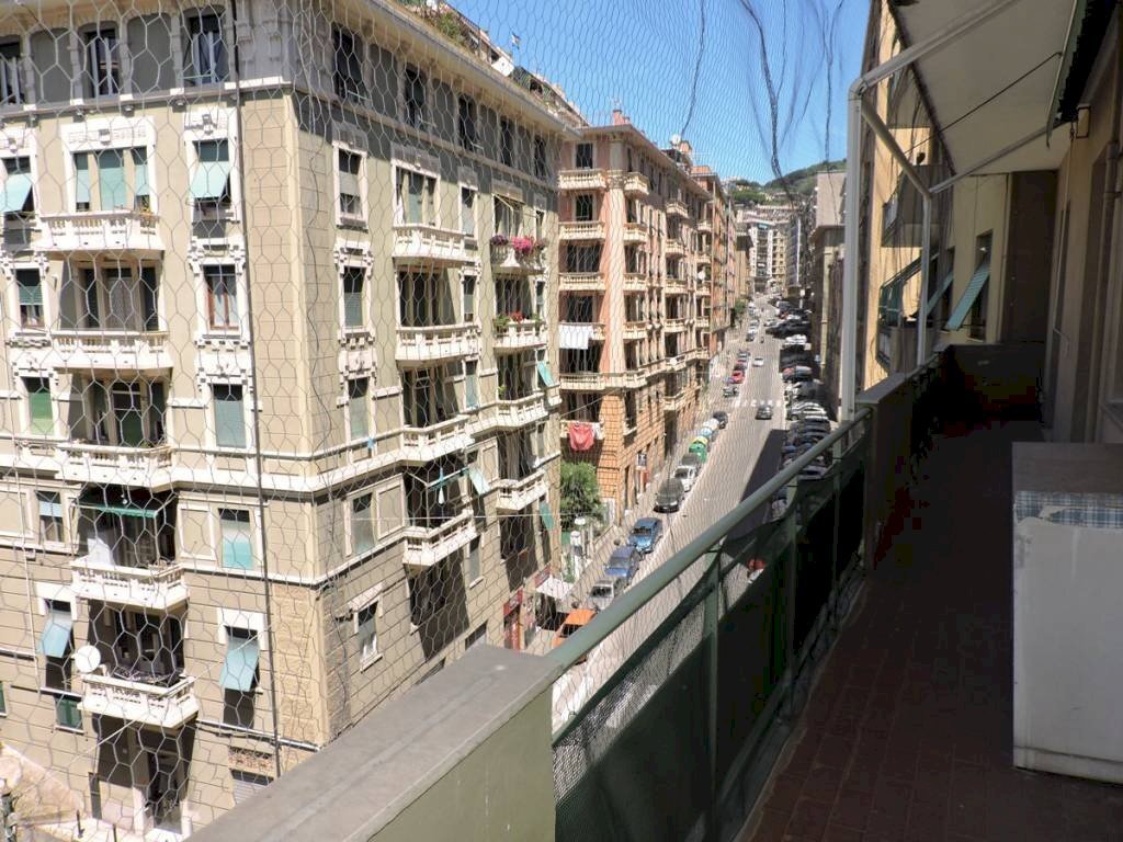 Balcone - Two-room apartment corso Luigi Andrea Martinetti, 39, Genova (neighborhood Sampierdarena) - photo 1