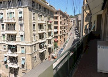 Balcone - Bilocale corso Luigi Andrea Martinetti, 39, Genova (zona Sampierdarena) - foto 1