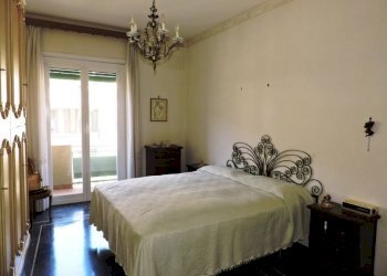 Camera - Bilocale corso Luigi Andrea Martinetti, 39, Genova (zona Sampierdarena) - foto 10