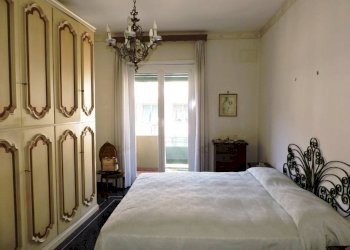 Camera - Bilocale corso Luigi Andrea Martinetti, 39, Genova (zona Sampierdarena) - foto 11