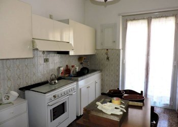 Cucina - Bilocale corso Luigi Andrea Martinetti, 39, Genova (zona Sampierdarena) - foto 13