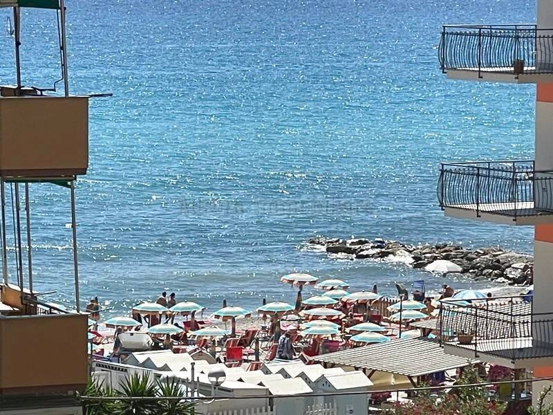 Two-room apartment Corso Europa, Borghetto Santo Spirito - photo 1