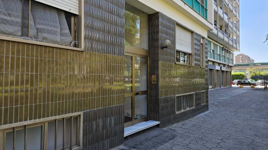 Commercial Activity Torino - photo 1