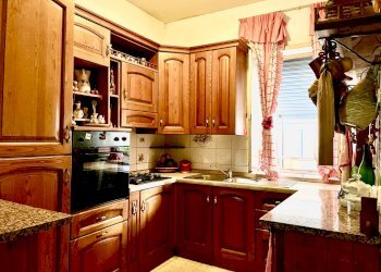 Trilocale via Santorre di Santarosa, Pomezia - foto 1