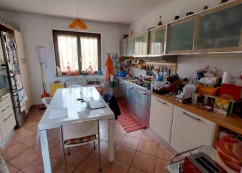 Cucina - Trilocale via Casale, 31, Ivrea - foto 14