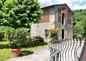 vendesi villetta padronale con  giardinoDJI_0025.J - Villa San Martino in Freddana, Lucca - photo 8