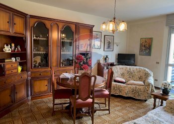 Quadrilocale via cesare battisti, Rogno - foto 6