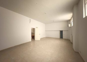 Magazzino Via Cesare Lombroso, Torino - foto 2