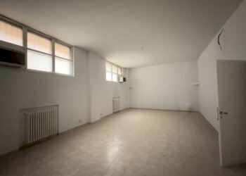 Magazzino Via Cesare Lombroso, Torino - foto 7