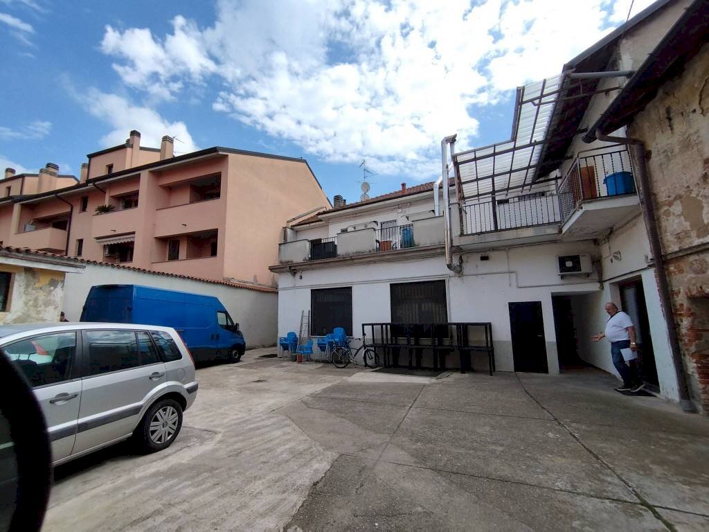 Zona - Stabile - Palazzo via Roma, Pregnana Milanese - foto 2