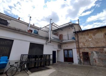 Facciata - Stabile - Palazzo via Roma, Pregnana Milanese - foto 6