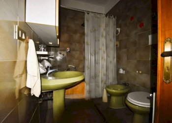 Bagno - Quadrilocale piazza Roma, Agliano Terme - foto 9