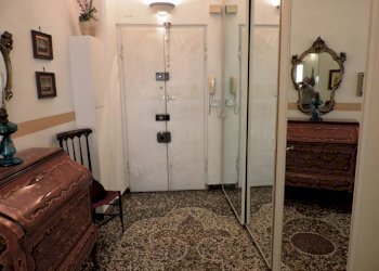 Ingresso - Trilocale via Nicolò Ardoino, 2, Genova (zona Sampierdarena) - foto 3