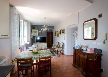 Salone - Appartamento via Vittorio Veneto, Mignanego - foto 14