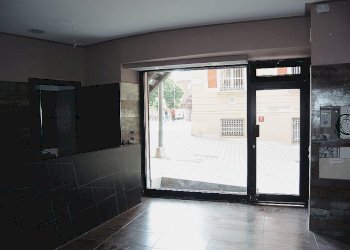 VETRINA - Locale Commerciale VIA MANZONI 4, Settimo Torinese - foto 3