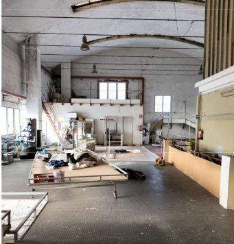 4.jpg - Locale Commerciale all'asta Via Piave 33, Vado Ligure - foto 3