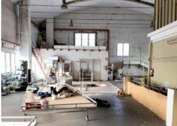 4.jpg - Locale Commerciale all'asta Via Piave 33, Vado Ligure - foto 3