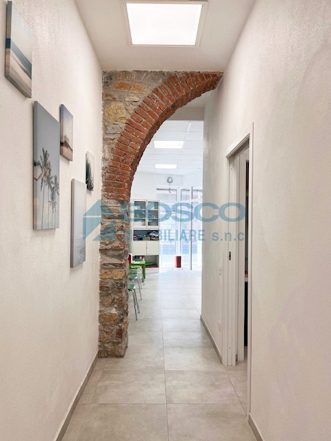 IMG_1361.jpg - Locale Commerciale via Genova  131, La Spezia - foto 2