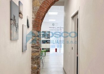 IMG_1361.jpg - Locale Commerciale via Genova  131, La Spezia - foto 2