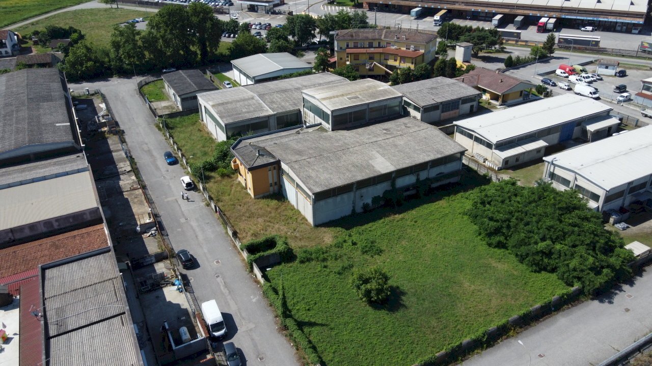 DJI_0211.JPG - Shed VIA BRODOLINI  5, Casalpusterlengo - photo 1