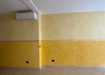 WhatsApp Image 2024-07-08 at 15.37.05 (1).jpeg - Locale Commerciale Fornovo di Taro - foto 2