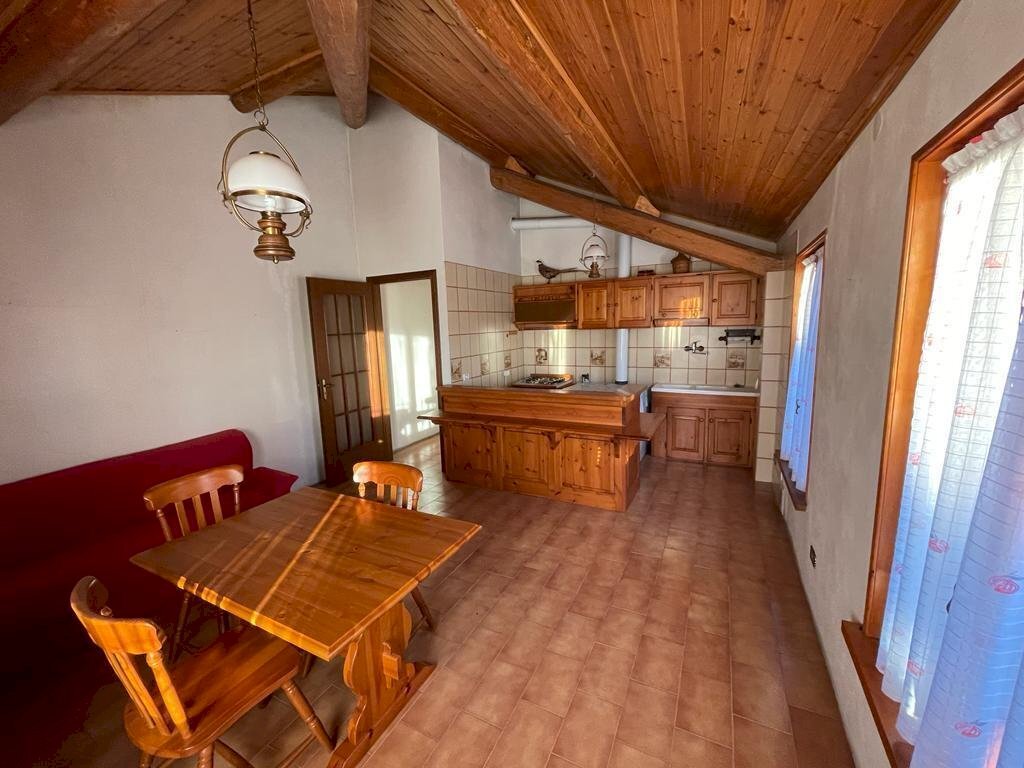 PHOTO-2023-12-06-17-05-04(2).jpg - Appartamento Terenzo - foto 2