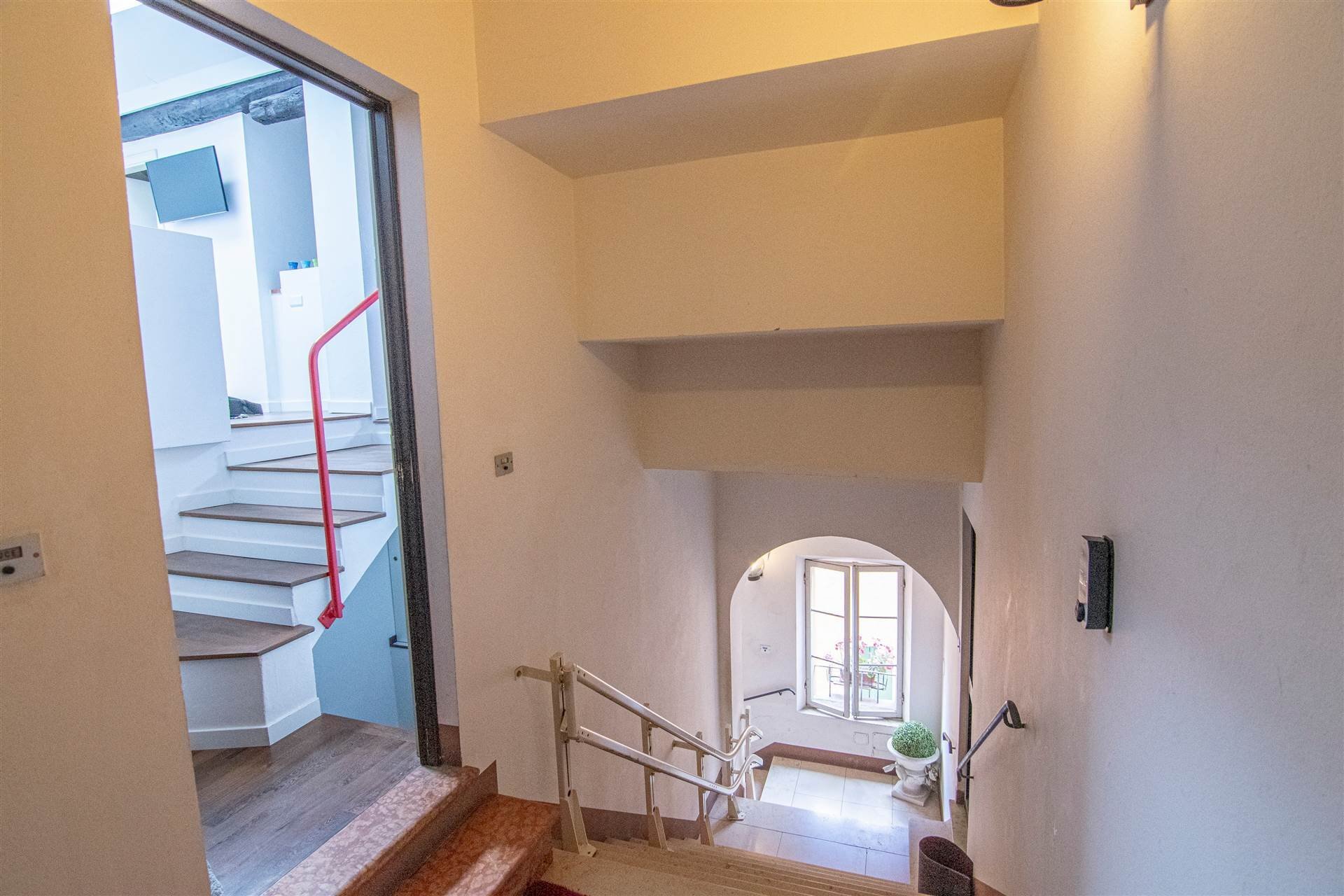 One-room apartment Strada Maggiore 40, Bologna (neighborhood Centro Storico) - photo 3