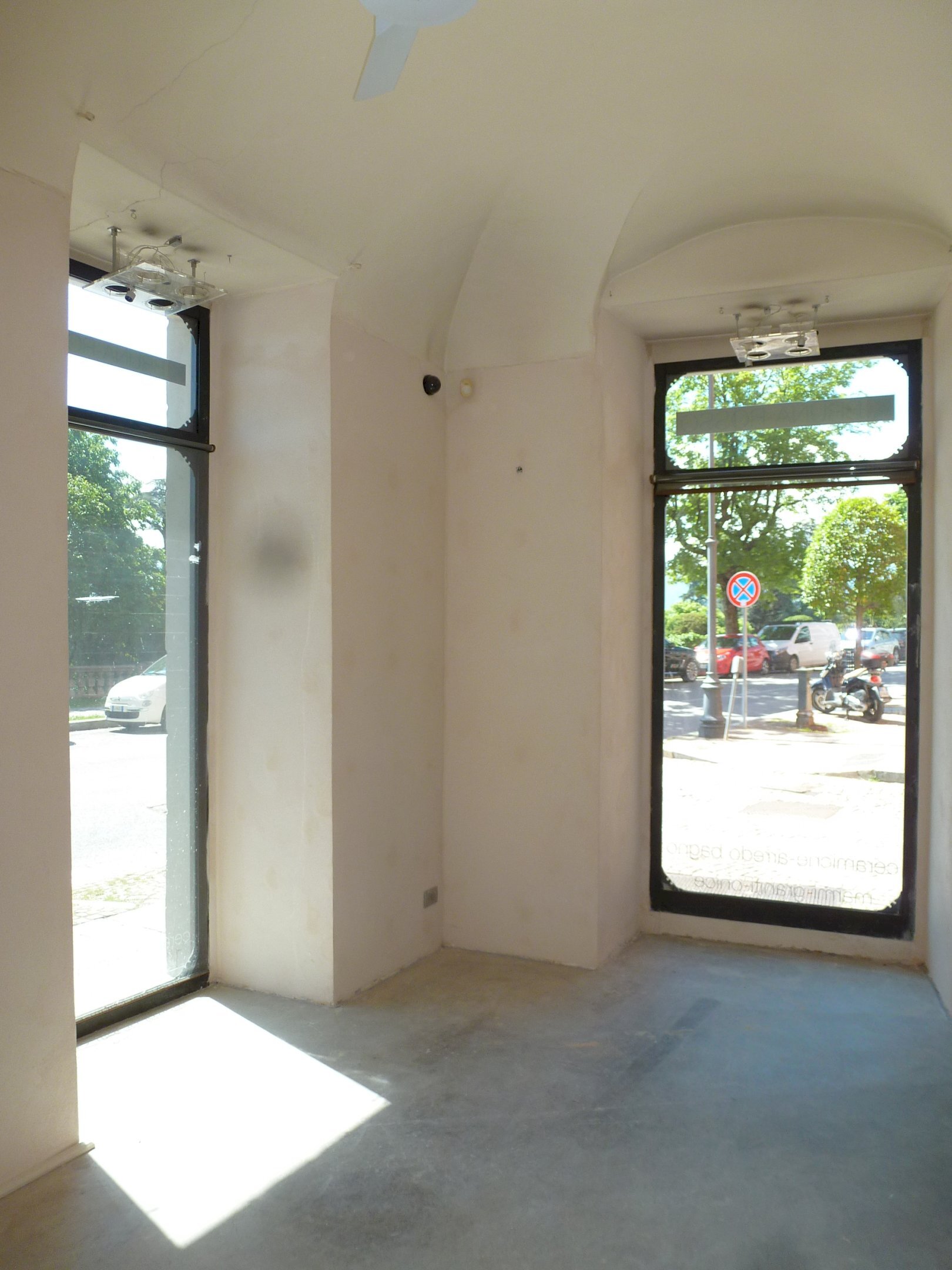 Negozio Corso Lungogesso Giovanni XXIII, 18, Cuneo (zona Centro Storico) - foto 2