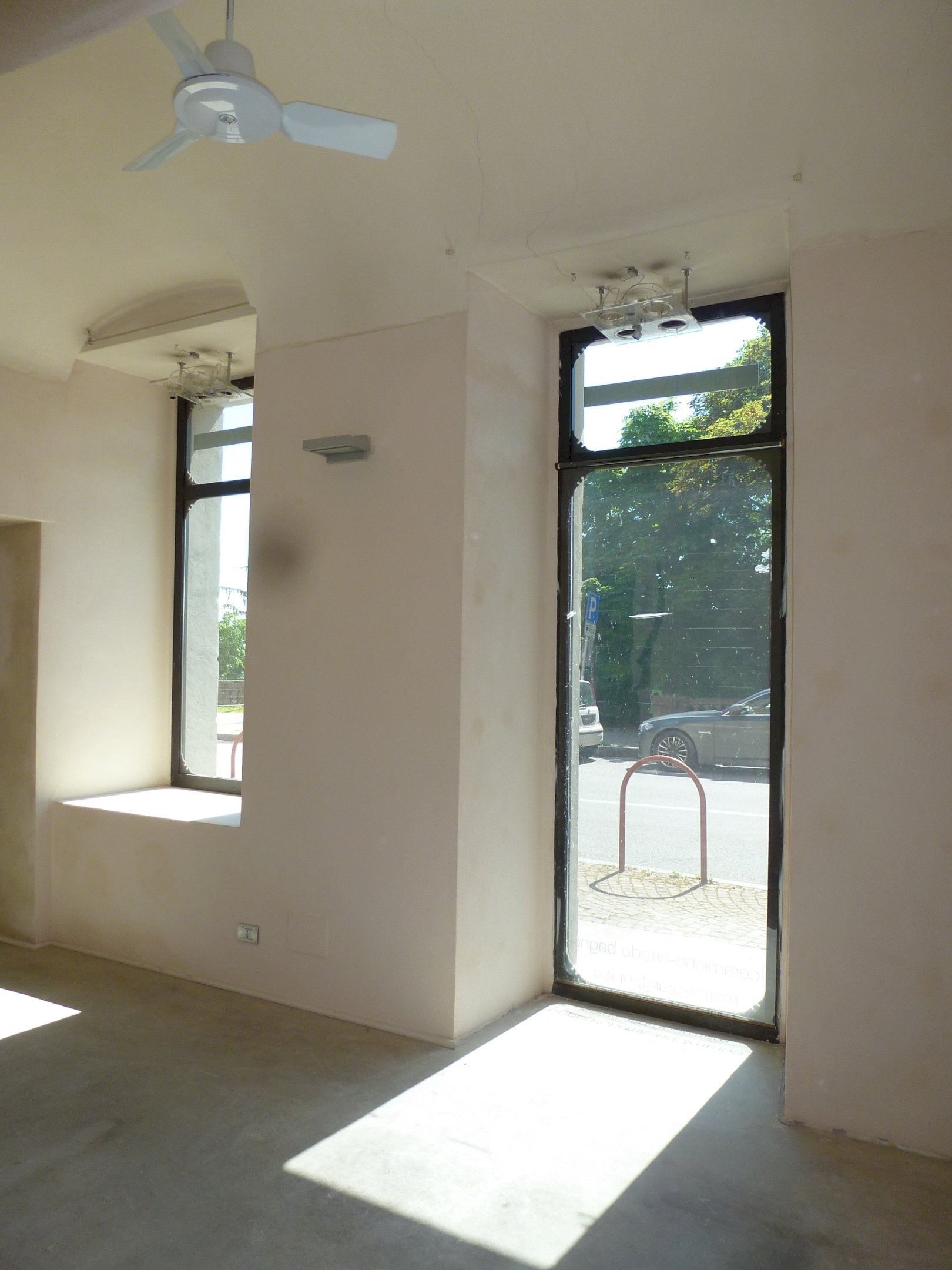 Negozio Corso Lungogesso Giovanni XXIII, 18, Cuneo (zona Centro Storico) - foto 3