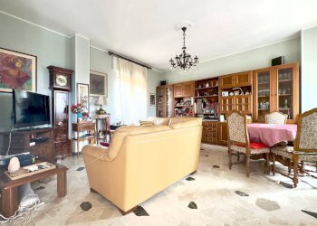 Three-room apartment Via Ippolito Nievo, Sesto San Giovanni - photo 2