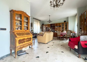 Three-room apartment Via Ippolito Nievo, Sesto San Giovanni - photo 7