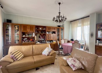 Three-room apartment Via Ippolito Nievo, Sesto San Giovanni - photo 9