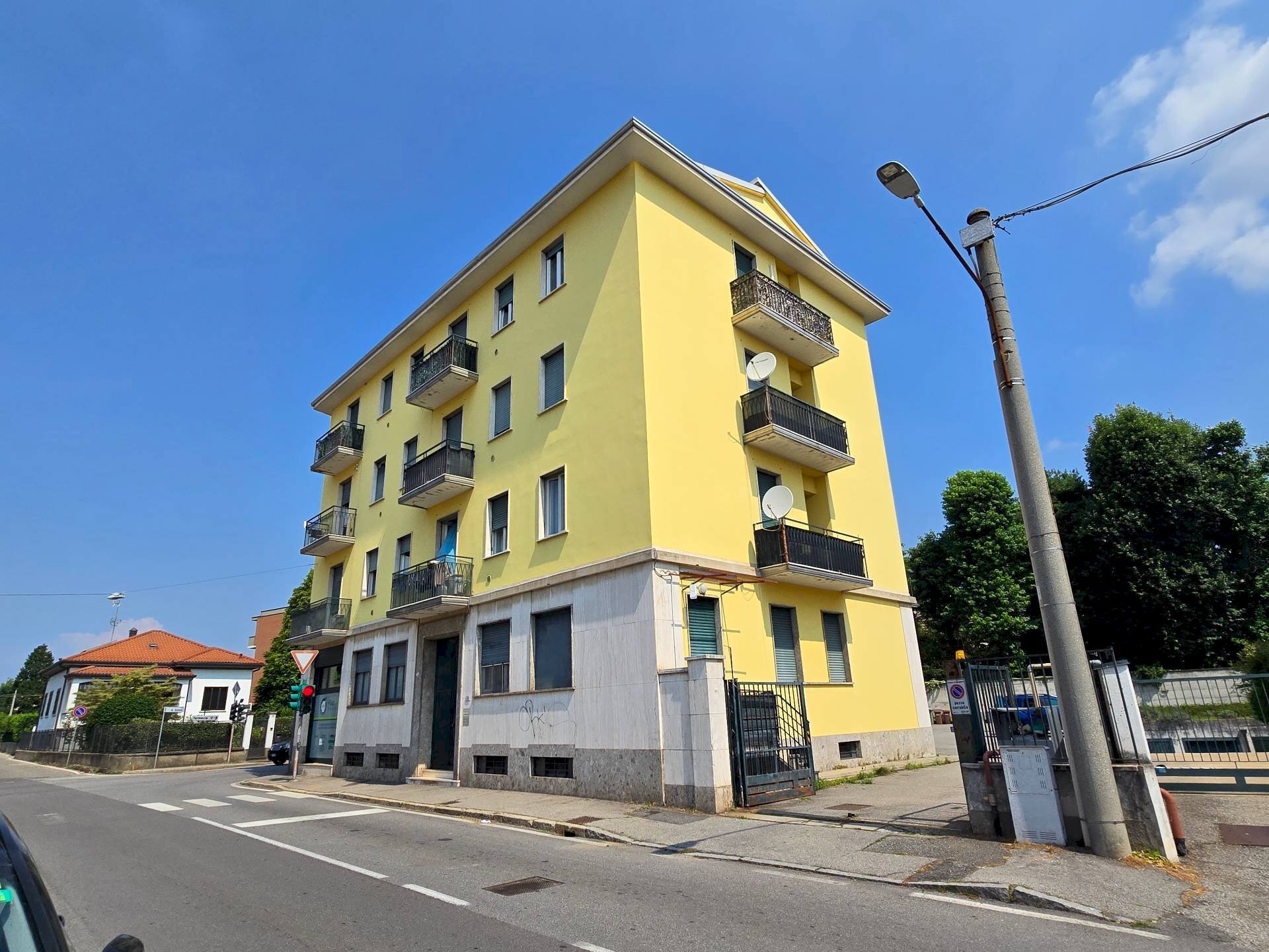 Trilocale Via Monterosso, Gallarate - foto 1