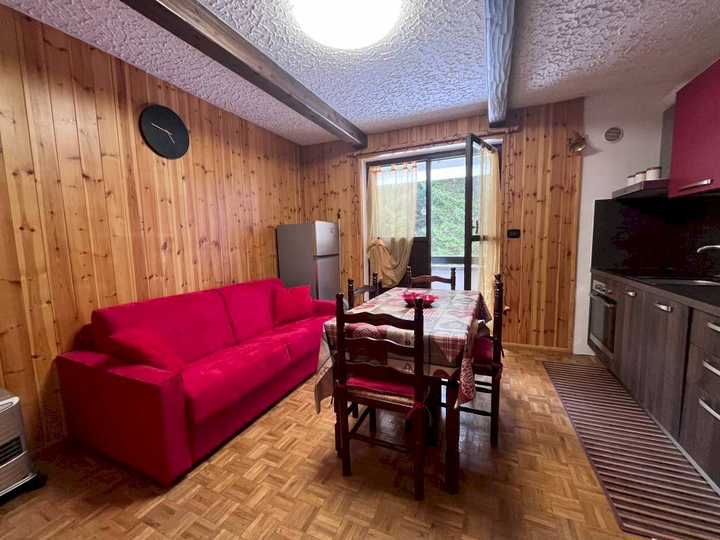 Soggiorno - Bilocale via Dolmaire, 10, Sauze d'Oulx - foto 2