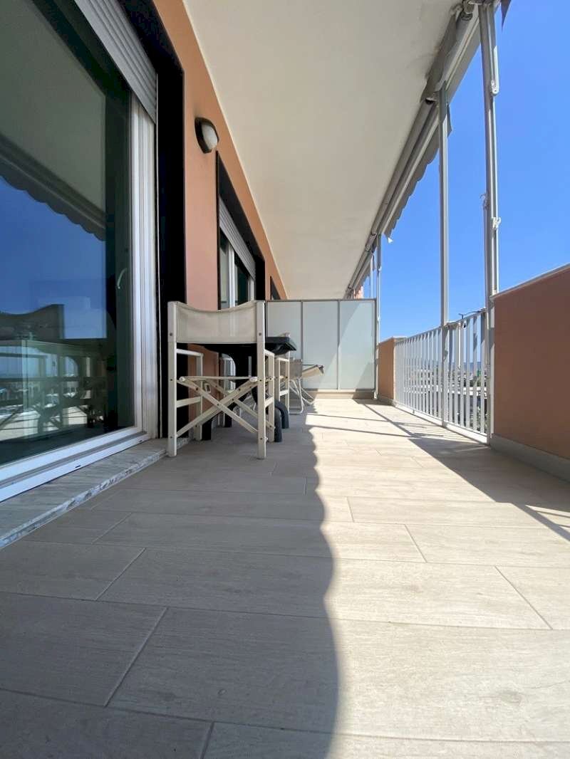 Terrazzo - Quadrilocale viale Tito Groppo, Chiavari - foto 1