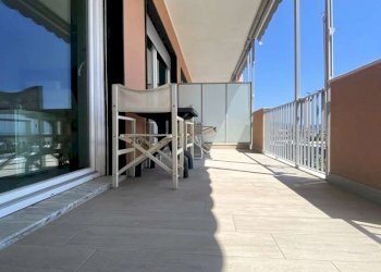 Terrazzo - Quadrilocale viale Tito Groppo, Chiavari - foto 1